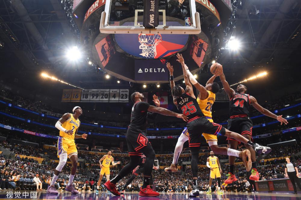 球迷们也热 球迷们也热